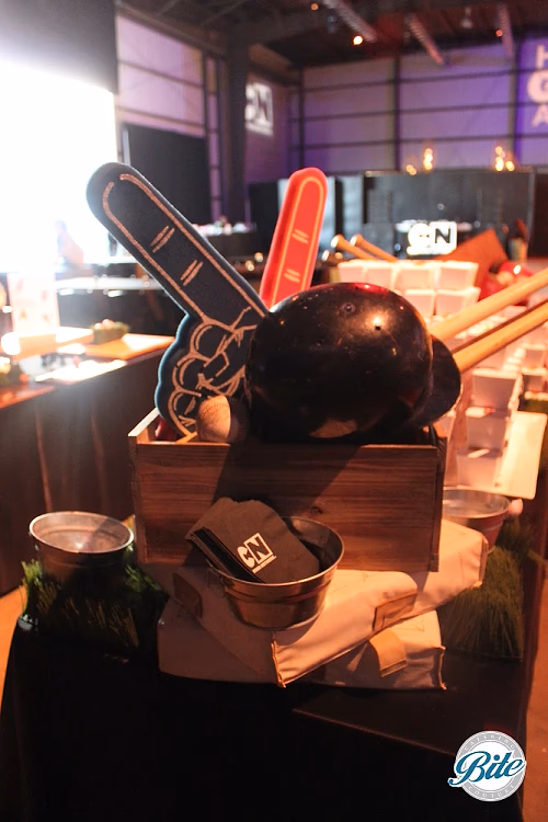 Hall of Games Baseball Bat Station Side