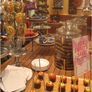 Sweets Display for high end celebrity purse launch (Hayden Panettiere clutch)