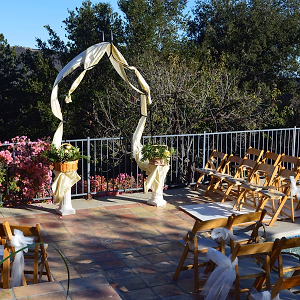Malibu Hills Backyard Ceremony Setup