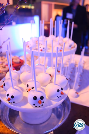 Snowman Eggnog Cake Pops