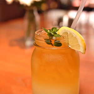 Classic Arnold Palmer cocktail 