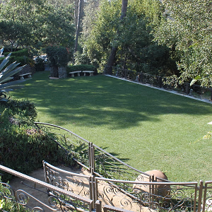 Upper Plaza @ Houdini Estate