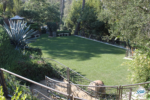 Upper Plaza @ Houdini Estate