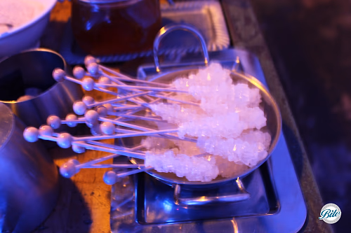 Crystalline sugar sticks