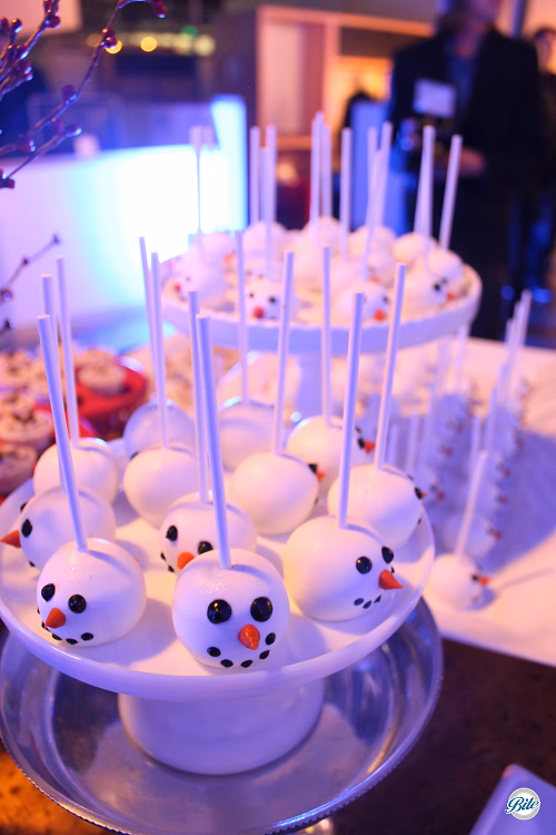 Snowman Cake Pops