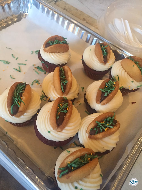 Mini Cupcakes w/ Taco Decoration