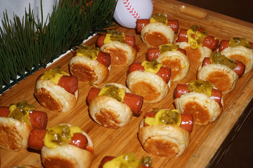 Mini Chicago Dogs Tray Passed