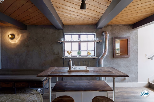 Table with Window