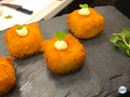 Mac N Cheese Bites Tray Passed