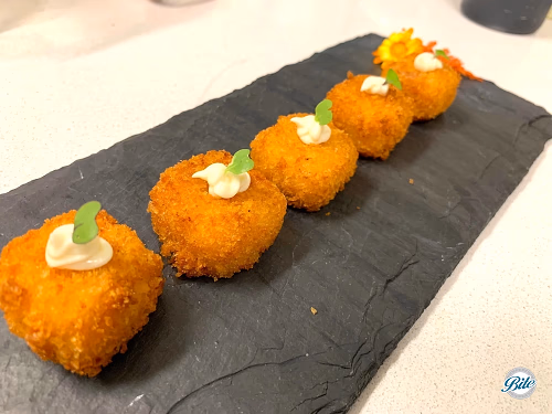 Mac N Cheese Bites