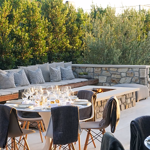 Outdoor lounge area with firepit