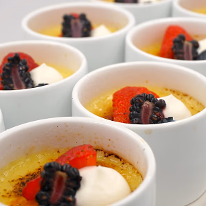 Mini creme brulee cups