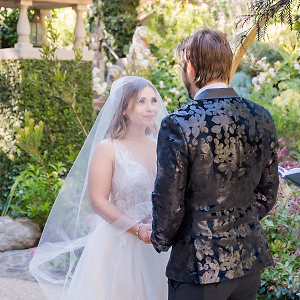 Minimoney at a Houdini Estate micro-wedding