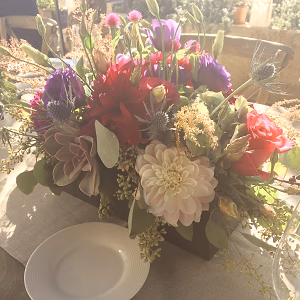 A glorious summery tablesetting for a late summer wedding in Bel Air featuring seasonal floral