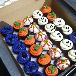 Assorted Halloween Cupcakes #Halloween