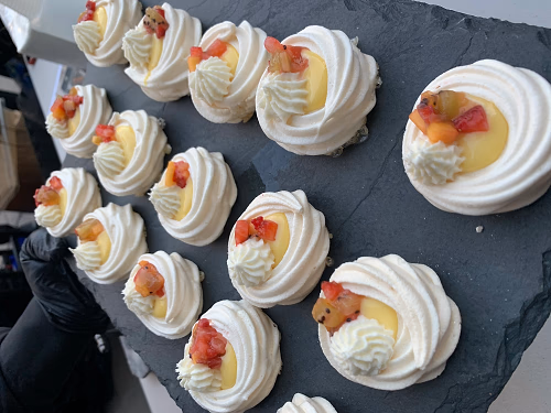 Mini Pavlova Bites 