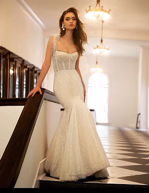 Bride posing in Foyer