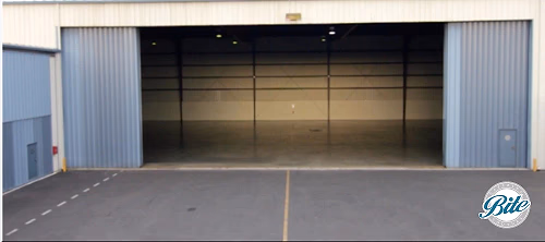 Entrance (undecorated) @ Hangar 8