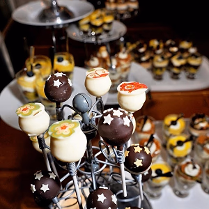 Cheesecake Pops with decor
