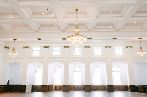 An Elegant and Light Sanctuary