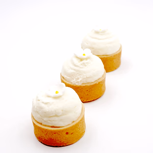 mini lemon cream pie