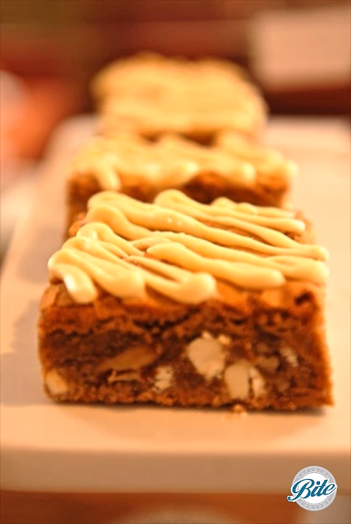Blondie Bites