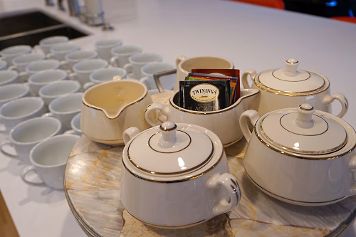 Tea Pots and Cups