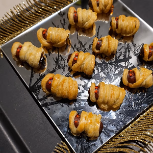 Mini Mummy Dogs #Halloween