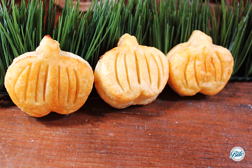Pumpkin Puffs #Halloween