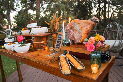 Table display for the organic market experience