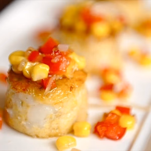 Shrimp and grits cakes