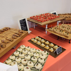 Displayed bites on Table