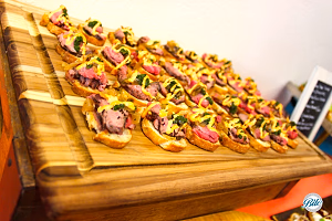 Grilled Flank Steak Crostini