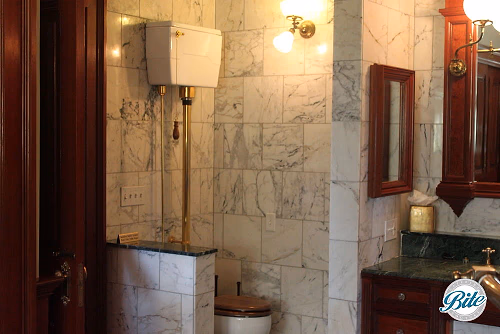 Newhall Mansion Bridal Suite Restroom