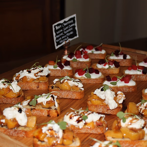 Roasted Beet and Goat Cheese Crostini