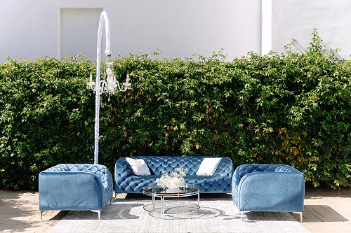 Outdoor Lounge Furniture on the Plaza