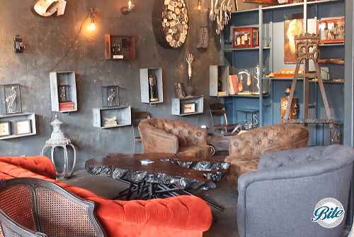 Voila Gallery Gallery Wall Lounge