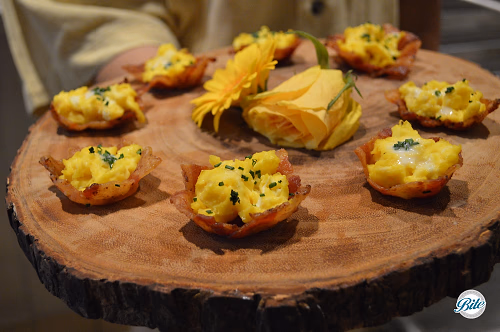 Mini Scrambled Eggs in Bacon Cups