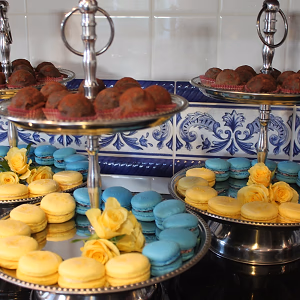 Macarons Three Tier Set